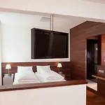 Hotel Central Hotel 4*
