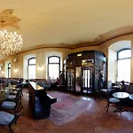 Hotel Hotel Central 4*