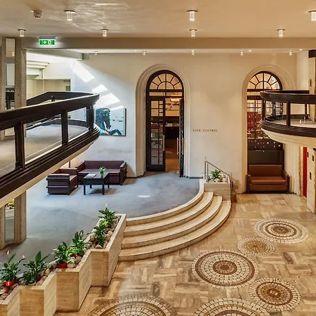 Hotel Central Hotel 4*