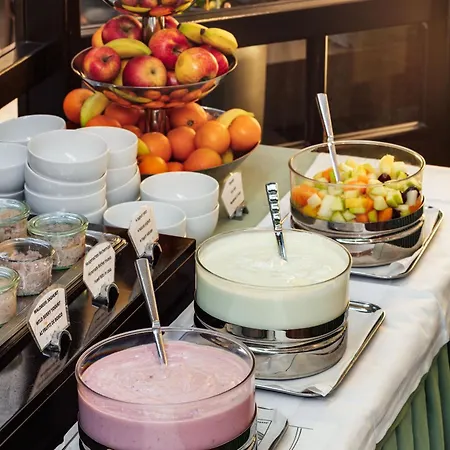 Отель Hotel Central Инсбрук