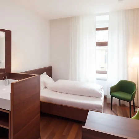 Hotel Central Отель