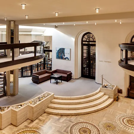 Hotel Central מלון אינסברוק