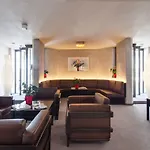 מלון Hotel Central
