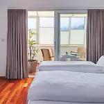 Hotel Central מלון