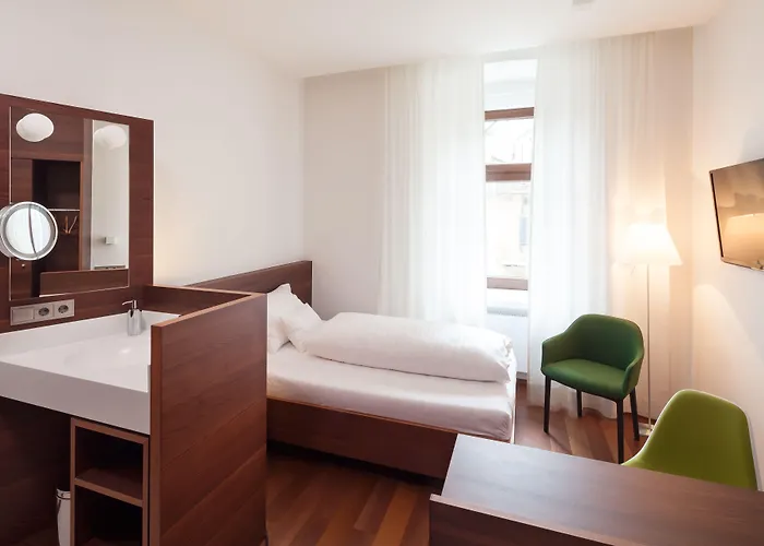 Hotel Central Готель