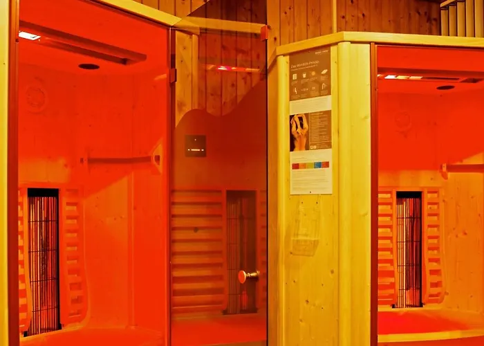 Готель Hotel Central 4*