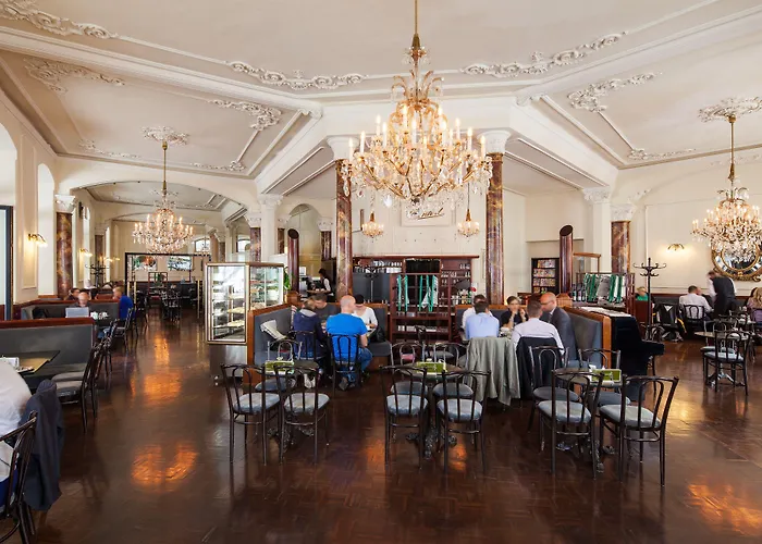 Готель Hotel Central 4*