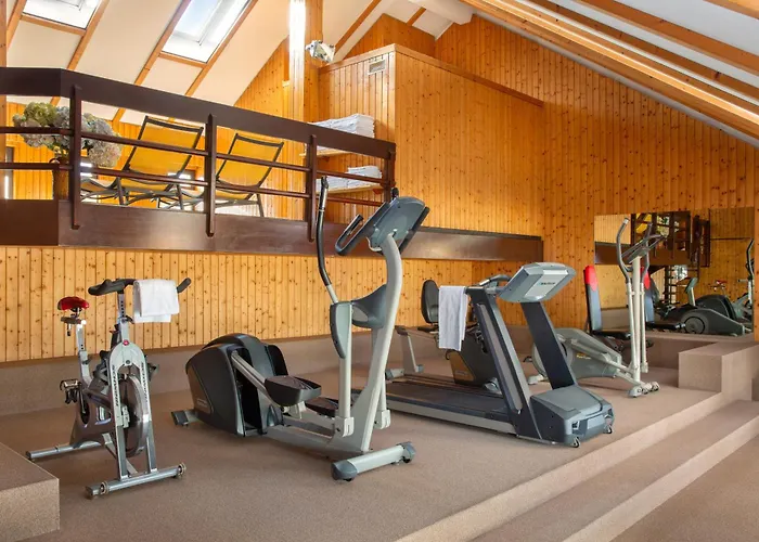 Готель Hotel Central