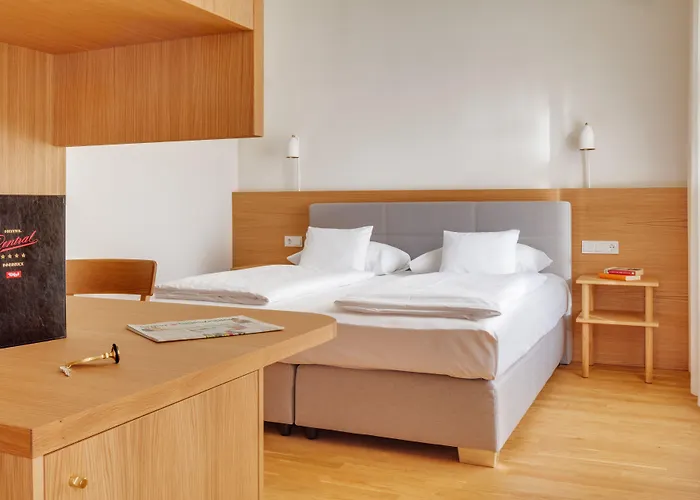 Готель Hotel Central 4*